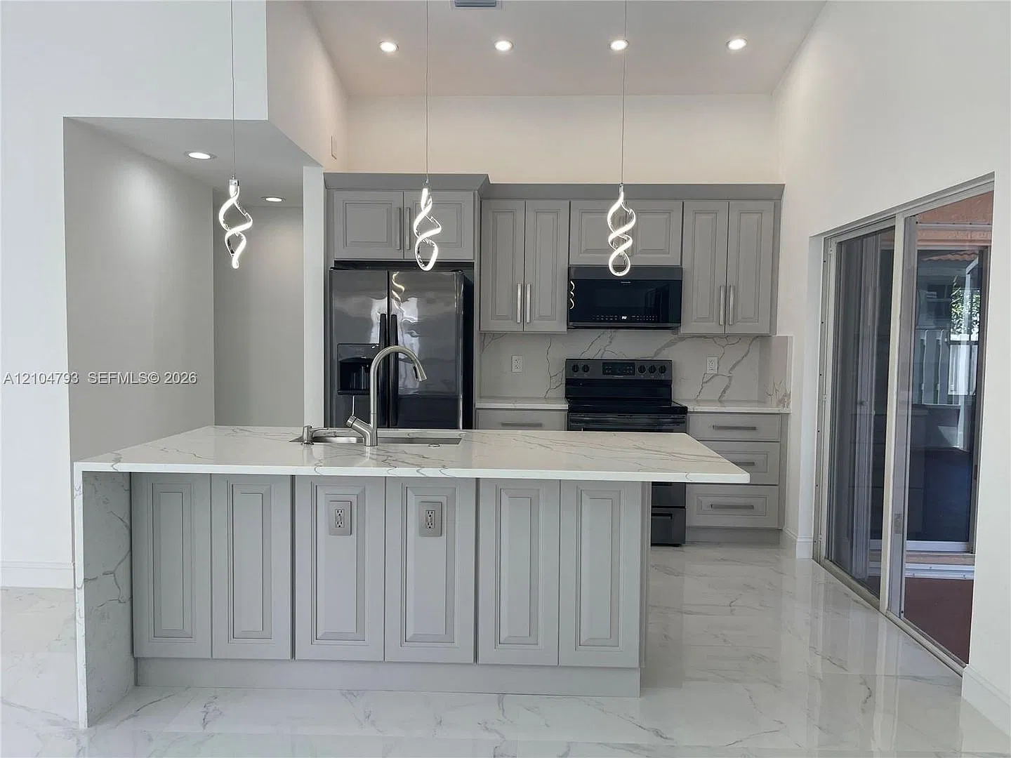 816 Sand Creek Circle 816, Weston, FL 33327 - 1204 — Photo 2