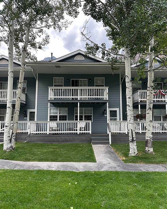 1st image of 114 Spruce Court