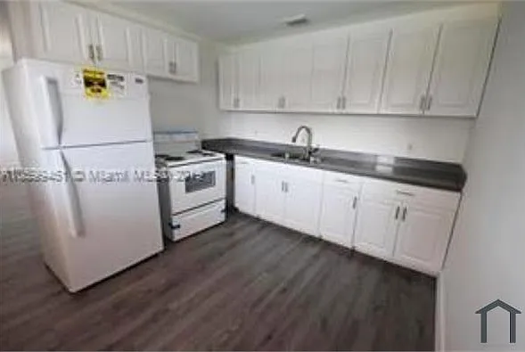 1829 N A St #67