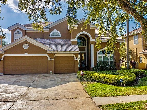 4th image of 7574 Aralia Way