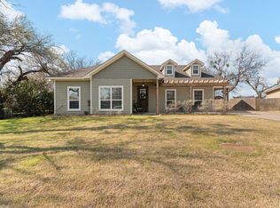 401 N Cleburne Whitney Rd, Rio Vista, TX 76093