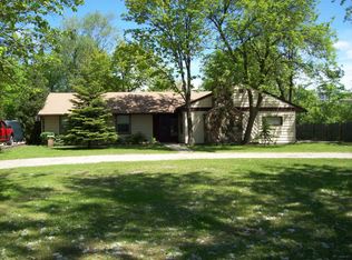17W320 Oak Ln, Bensenville, IL