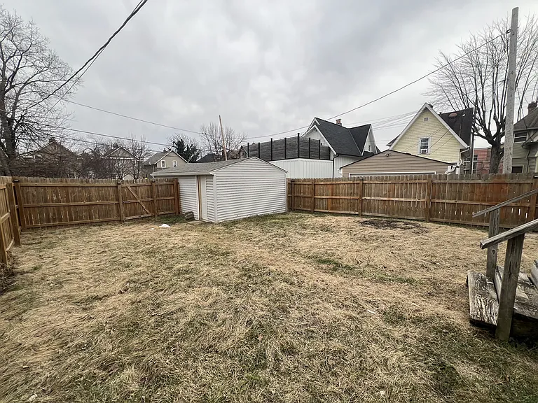 1342 Hamlet St — Photo 23