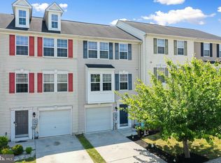 16 Council Ct, Falling Waters, WV 25419