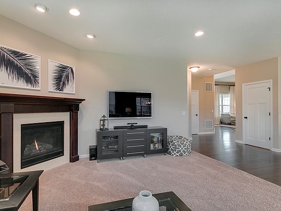 5th image of 10848 Knollwood Ct