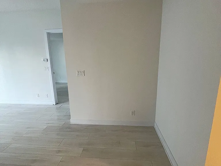 2221 Yonge St #1105 — Photo 5