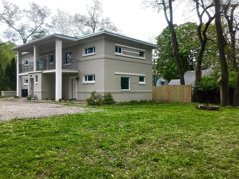 (Exterior|Stafford Street|Triplex): Side View