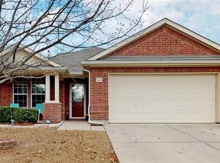 15529 Adlong Dr, Roanoke, TX 76262
