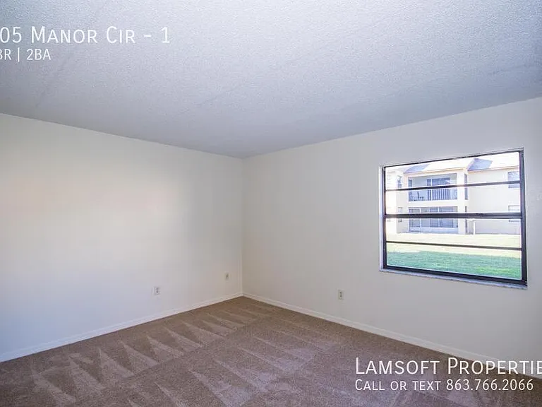 305 Manor Cir #1 — Photo 16