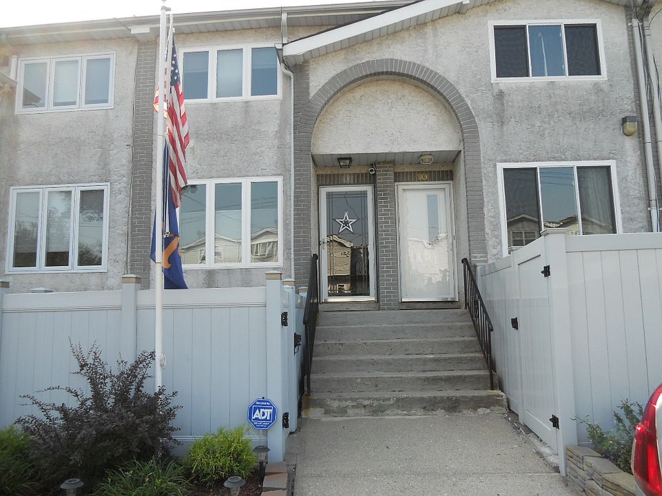 1st image of 8 Sea Crest Ln