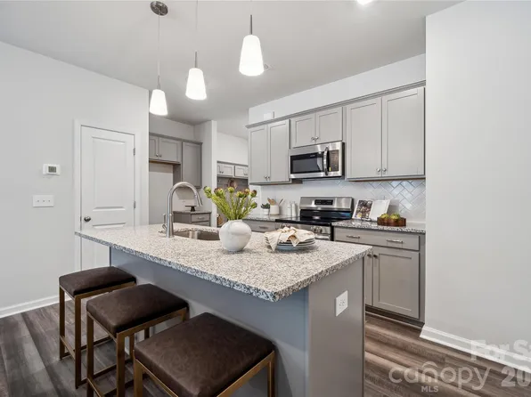 3021 Kingsfield Rd #50, Charlotte, NC 28208