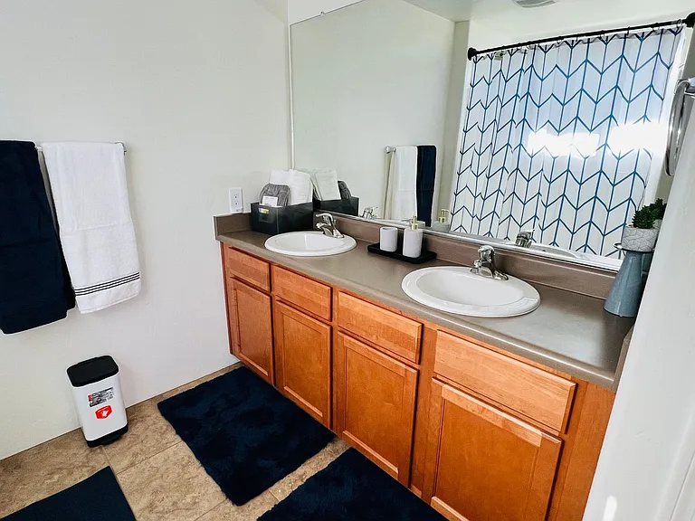 2090 Cascadia Dr — Photo 10