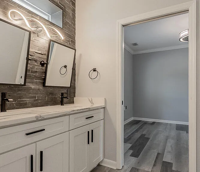 1770 Victoria Chase Ct — Photo 107