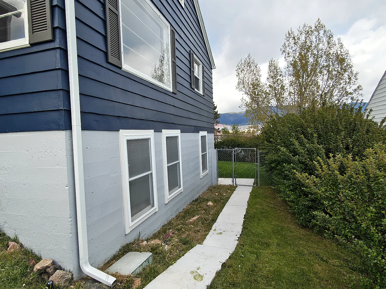 4 bed, 2040 sqft, $2,150 — Photo 4