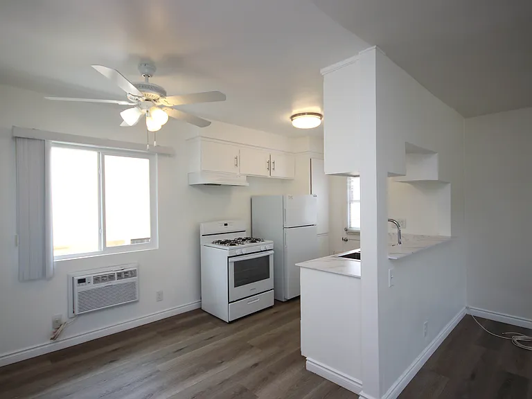 264 Alpine St #5 — Photo 6