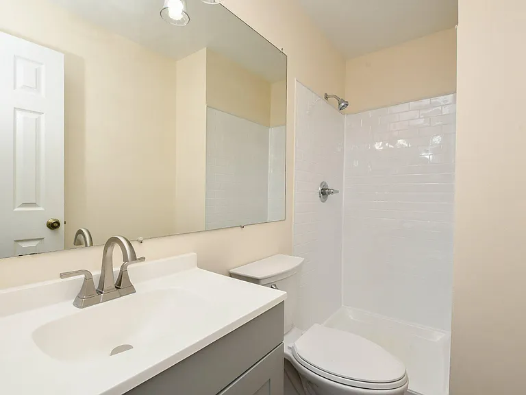 10709 Gideon Ct — Photo 20
