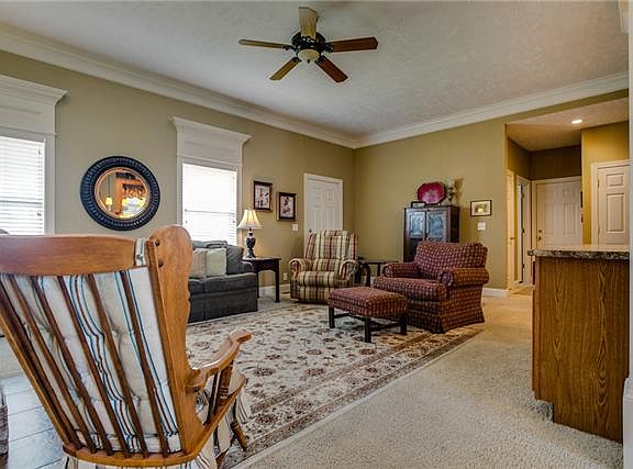 4th image of 4632 Catalina Ct