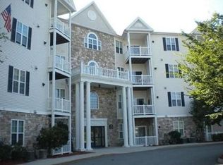21 Hampshire Rd APT 312, Methuen, MA 01844