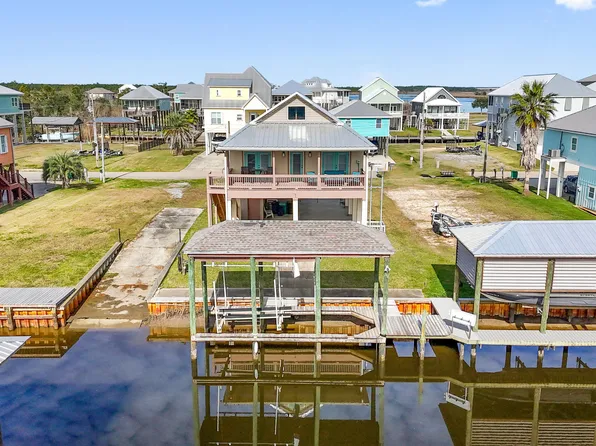 4069 Madagascar St, Bay Saint Louis, MS 39520