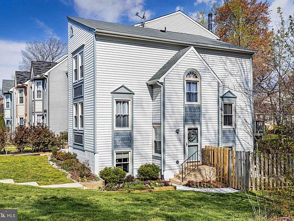 3rd image of 3450 Caledonia Cir