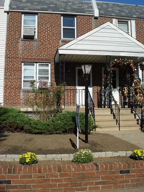 Cute and Cozy in Quiet Neighborhood