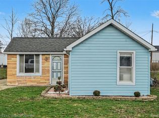 23674 Cora St, Brownstown, MI