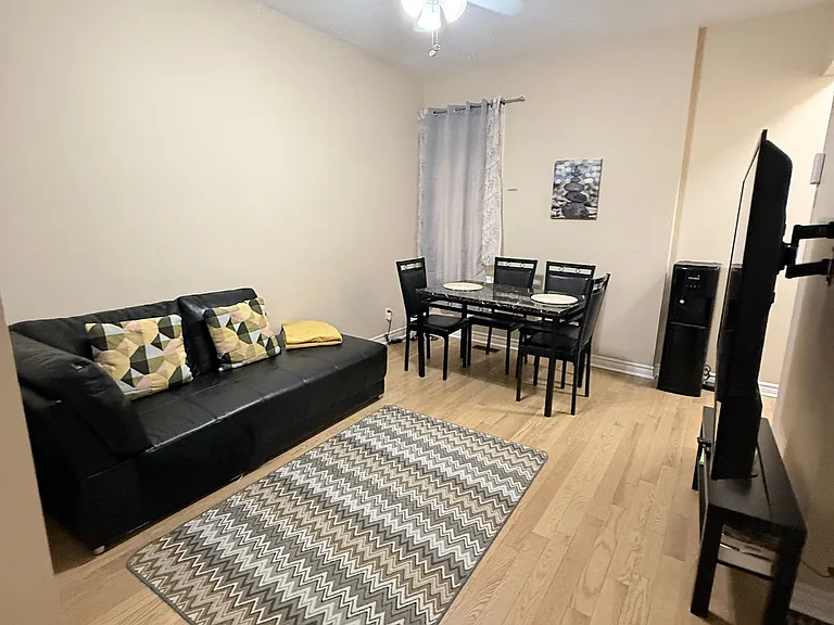 6 Ray Ave — Photo 6