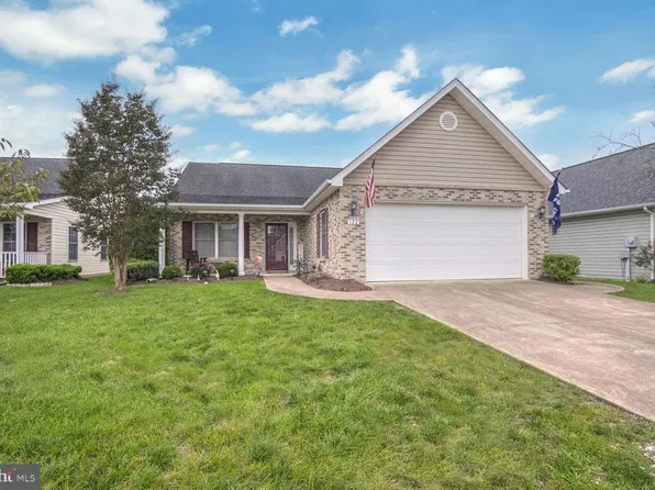 122 Spanish Oak Rd, Stephens City, VA 22655