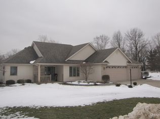 1432 Parlor City Dr, Bluffton, IN 46714