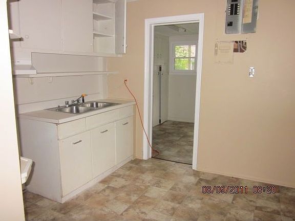 5th image of 212 N Gainsborough Ave