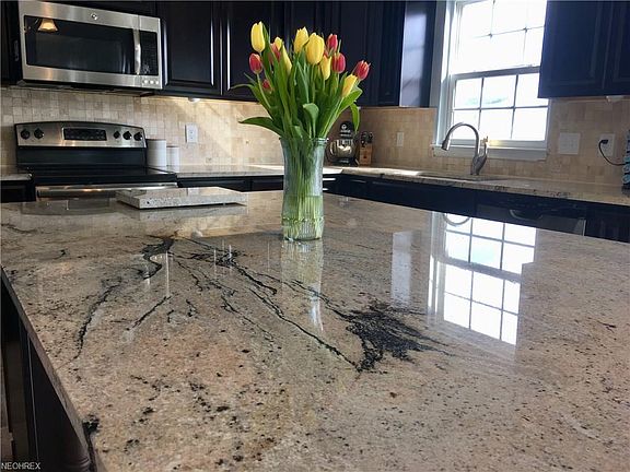 4th image of 479 Arboretum Dr
