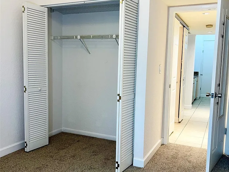 2850 N Oakland Forest Dr #215 — Photo 12