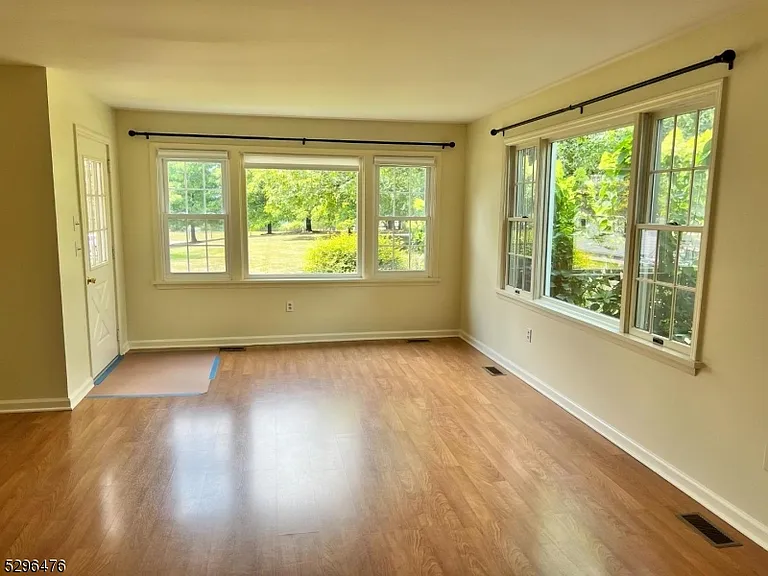 1531 Larger Cross Rd #6 — Photo 5