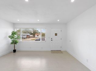 6573 Eaton St, Hollywood, FL 33024