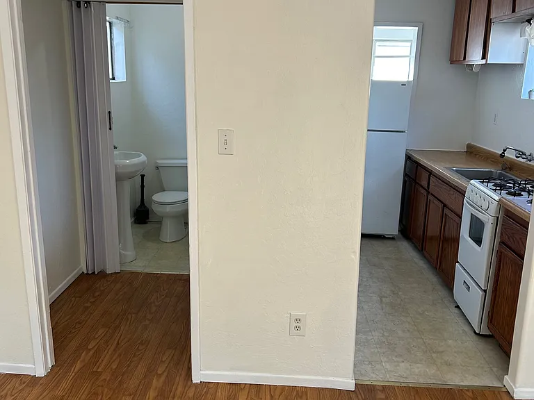 1641 86th Ave #86-H — Photo 2