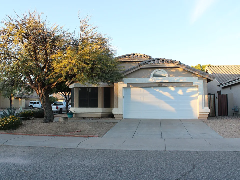 3828 W Tonopah Dr