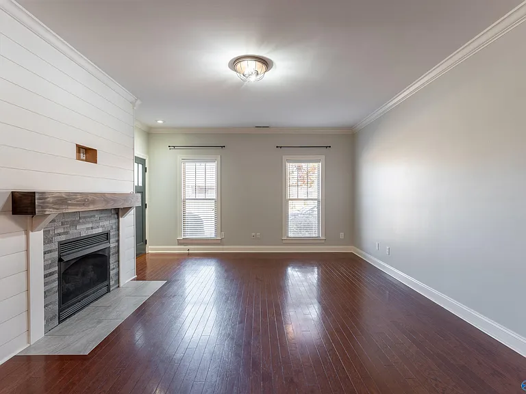 525 W Mossyleaf Dr SW — Photo 35