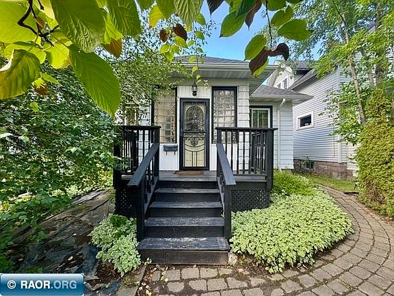 2nd image of 711 Cleveland St