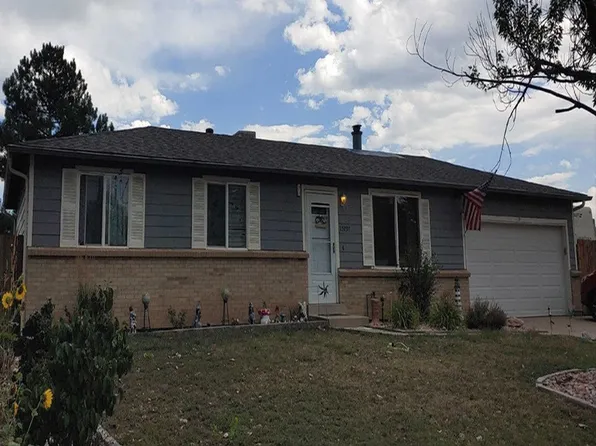 15297 E Columbia Dr, Aurora, CO 80014