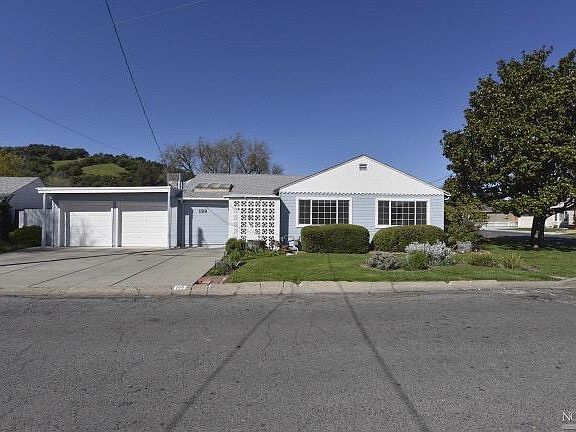 3rd image of 199 Chelsea Ave
