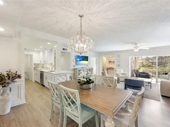 797 Willowbrook DR #203, NAPLES, FL 34108
