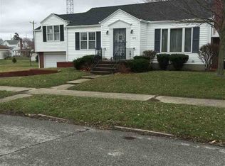 106 E Beckley St, Royal Center, IN 46978