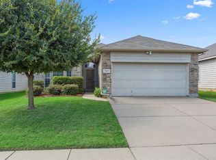7460 Maroon Dr, Fort Worth, TX 76120