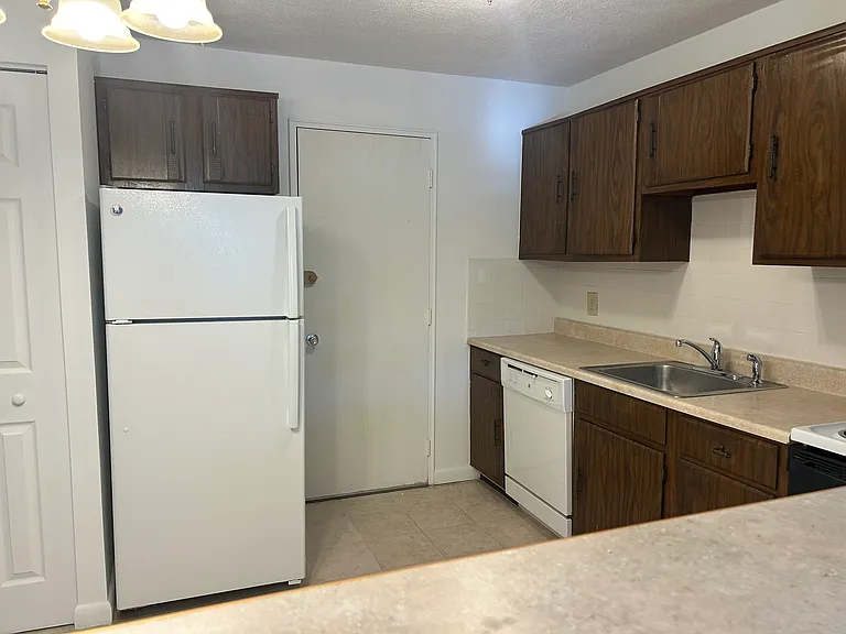 43A Eleanor St — Photo 1