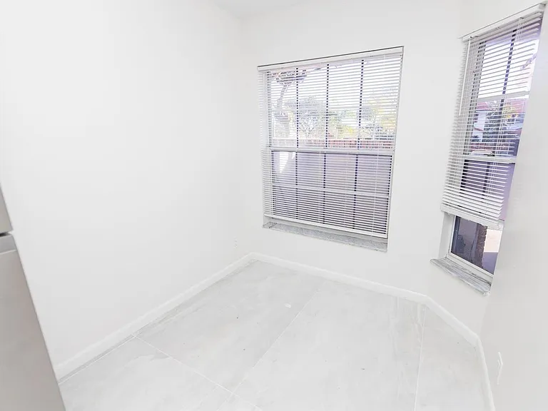8939 NW 23rd St — Photo 31