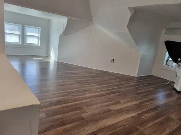 28 Merrill St, Rochester, NY 14615