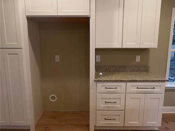 5th image of 247 Vera Holliday Rd