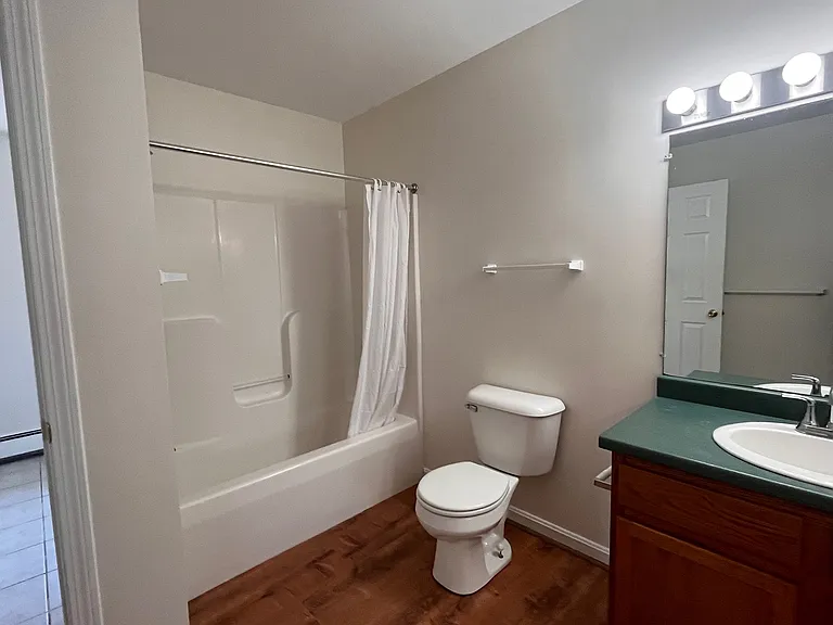1 Sycamore Dr — Photo 10