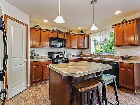 5th image of 8671 82nd St NE