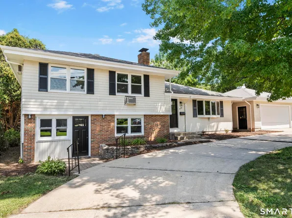 27 Sycamore Road, Norwich, CT 06360